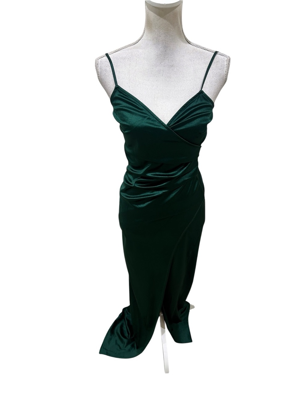 Windsor Emerald Green Satin Spaghetti-Strap v neck fitted Gown size 6